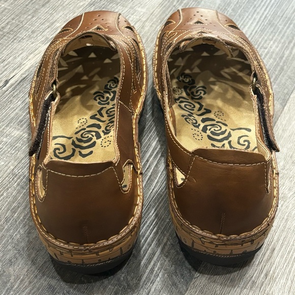 Propét, Women's Jenna Closed Toe Sandals Brown Leather, Sz 10x (2E), EUC - Picture 11 of 14